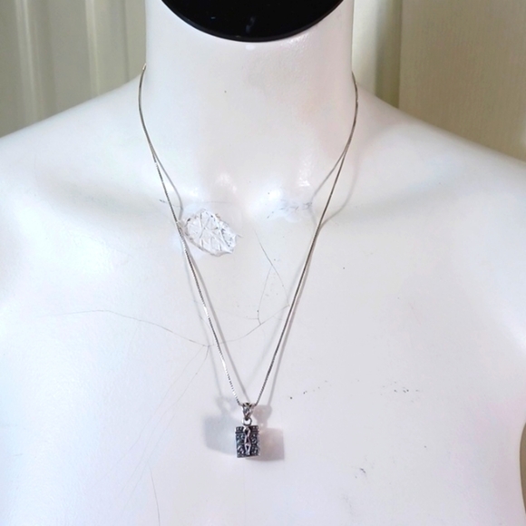 VTG 925 Sterling Silver SU Italy Necklace W/Faith Pray Box Charm20 L 7 Grams